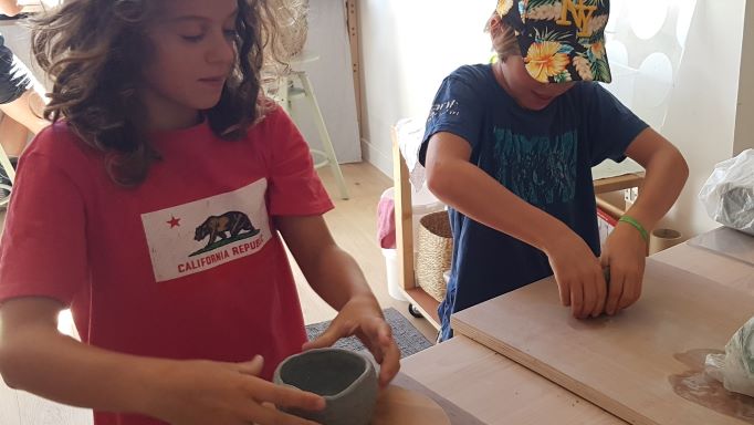 séance poterie enfant à Lans en Vercors